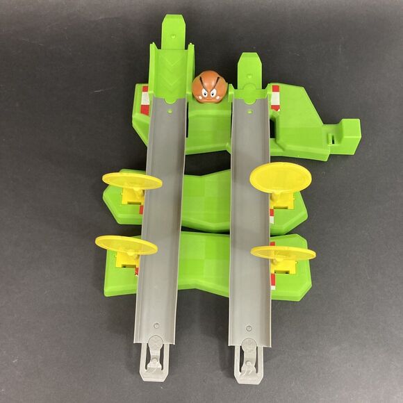 Replacement Part Hot Wheels Mario Kart Circuit Coin Sign Track-Slam Replacement - Picture 2 of 14